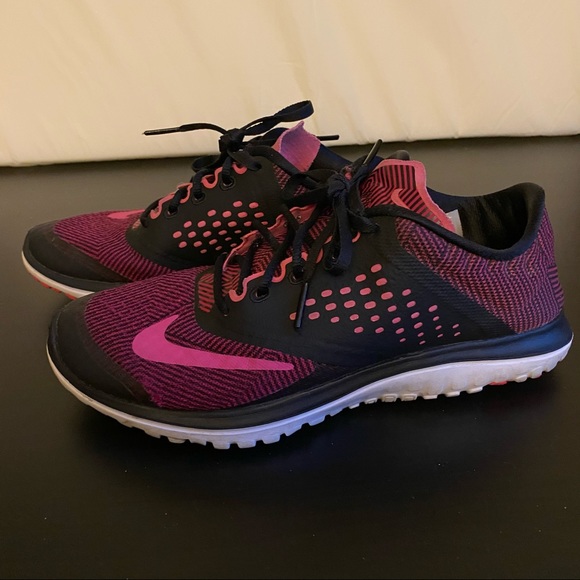 Nike women’s shoes - Picture 6 of 8